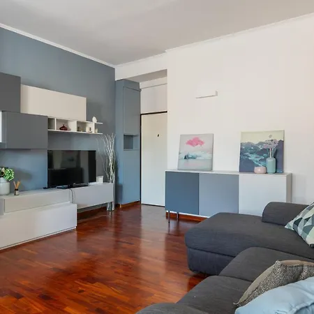 Modern Petroleum By Wonderful Italy Apartment *